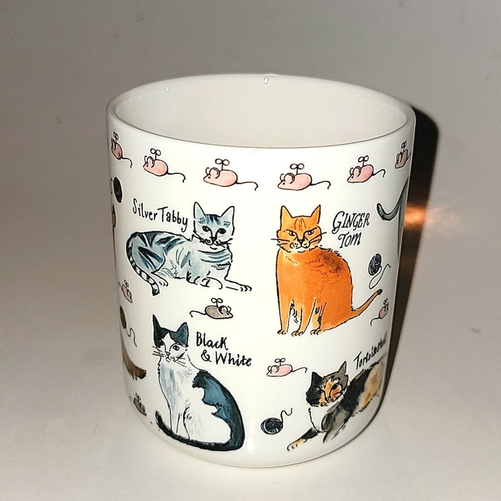 MILLY GREEN CERAMIC MULTIPLE CAT TEACUP